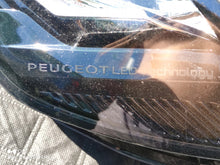 Laden Sie das Bild in den Galerie-Viewer, Frontscheinwerfer Peugeot 208 II 9833036380 LED Ein Stück (Rechts oder Links) SCH2076977773qi