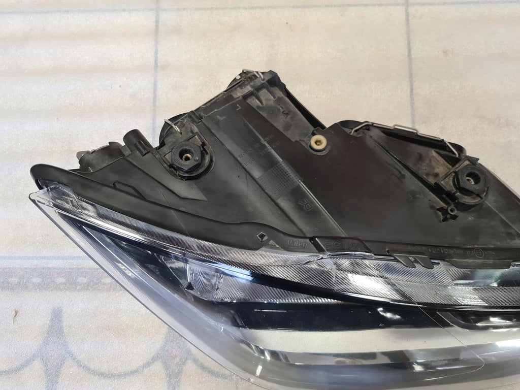 Frontscheinwerfer Seat Leon 5F1941006A Rechts Scheinwerfer Headlight