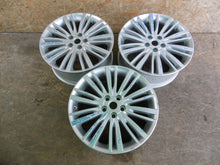 Load image into Gallery viewer, 1x Alufelge 20 Zoll 8.5" 5x120 47ET Glanz Silber HY32-1007-RA Land Rover FEL5461839676of
