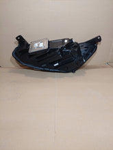 Laden Sie das Bild in den Galerie-Viewer, Frontscheinwerfer Ford Focus JX7B-13E014-CE LED Ein Stück (Rechts oder Links) SCH4734045895dk