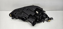 Laden Sie das Bild in den Galerie-Viewer, Frontscheinwerfer VW Golf VIII I 5H1941005 LED Ein Stück (Rechts oder Links) SCH3541687160ig