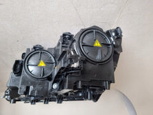 Laden Sie das Bild in den Galerie-Viewer, Frontscheinwerfer VW Sharan 7N1941034D Xenon Rechts Scheinwerfer Headlight