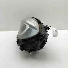 Laden Sie das Bild in den Galerie-Viewer, Frontscheinwerfer Mercedes-Benz A1768201161 Xenon Links Scheinwerfer Headlight SCH1610198111ir