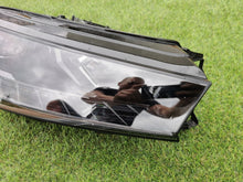 Load image into Gallery viewer, Frontscheinwerfer Skoda Enyaq 5LB941016H LED Rechts Scheinwerfer Headlight SCH2400785535mk