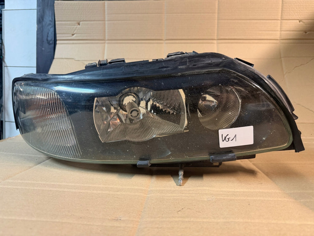 Frontscheinwerfer Volvo V70 S60 30655906 Rechts Scheinwerfer Headlight SCH7153375949qi