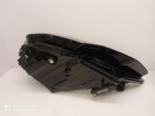Load image into Gallery viewer, Frontscheinwerfer Audi A6 C8 4K0941033 4K0941034 LED Rechts oder Links