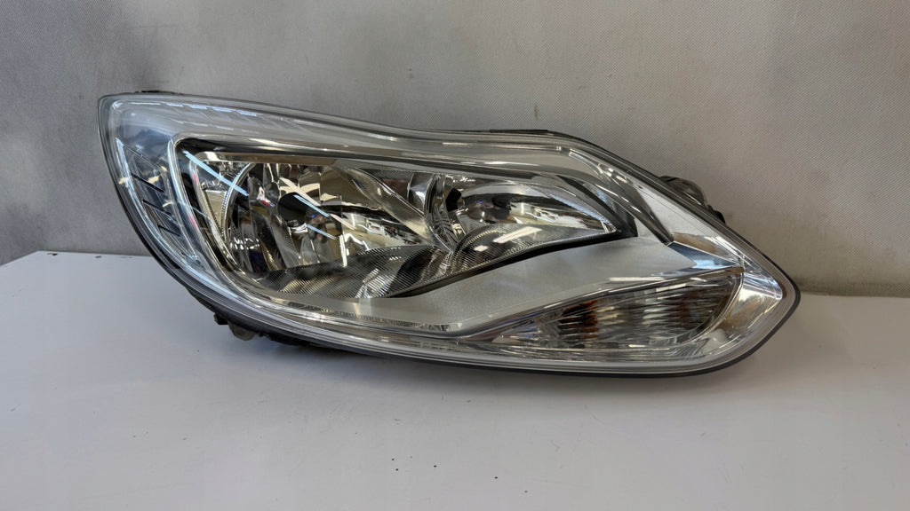 Frontscheinwerfer Ford Focus BM51-13W029-NB Rechts Scheinwerfer Headlight SCH7913003025cw