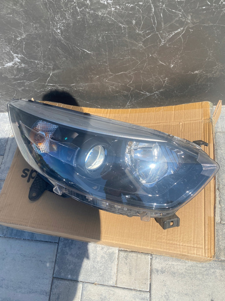 Frontscheinwerfer Renault Captur 260105066R Rechts Scheinwerfer Headlight SCH5058913522iz