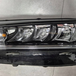 Frontscheinwerfer Skoda Octavia IV LE18A6418 5E4941015030111823100 Rechts SCH6077942778np