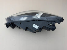 Laden Sie das Bild in den Galerie-Viewer, Frontscheinwerfer Ford Kuga LV4B-13E016-AP Rechts Scheinwerfer Headlight SCH2970307264mp