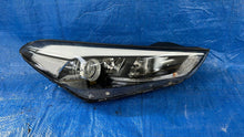 Laden Sie das Bild in den Galerie-Viewer, Frontscheinwerfer Hyundai Tucson R009D-10XWC Rechts Scheinwerfer Headlight