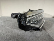 Laden Sie das Bild in den Galerie-Viewer, Frontscheinwerfer VW Passat 3G1941081T LED Links Scheinwerfer Headlight SCH1412889999jl
