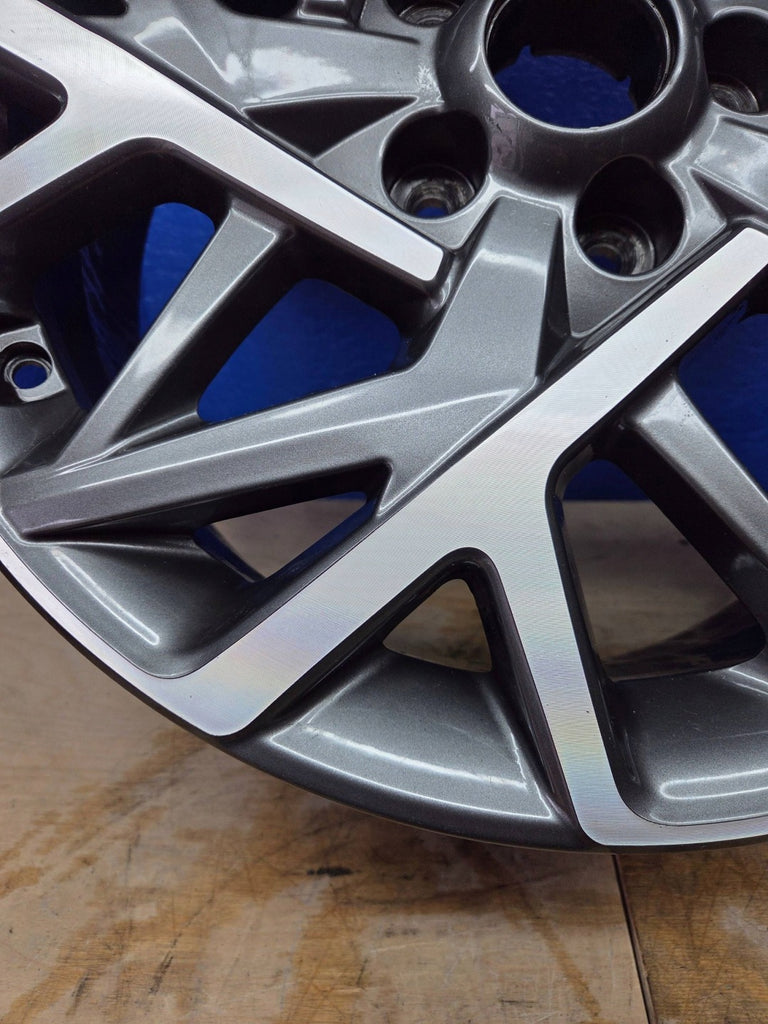 1x Alufelge 18 Zoll 7.5" 5x114.3 35ET 52910-CM300 Hyundai Kona Rim Wheel FEL7159498634ks