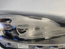Laden Sie das Bild in den Galerie-Viewer, Frontscheinwerfer Kia Ceed 92102J7051 J7921-21040 LED Rechts oder Links