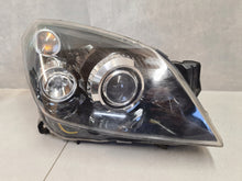 Laden Sie das Bild in den Galerie-Viewer, Frontscheinwerfer Opel Astra H Xenon Rechts Scheinwerfer Headlight SCH8556646712ps