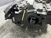 Laden Sie das Bild in den Galerie-Viewer, Frontscheinwerfer BMW X1 F48 97472249 90178479 Links Scheinwerfer Headlight SCH7949238941mc