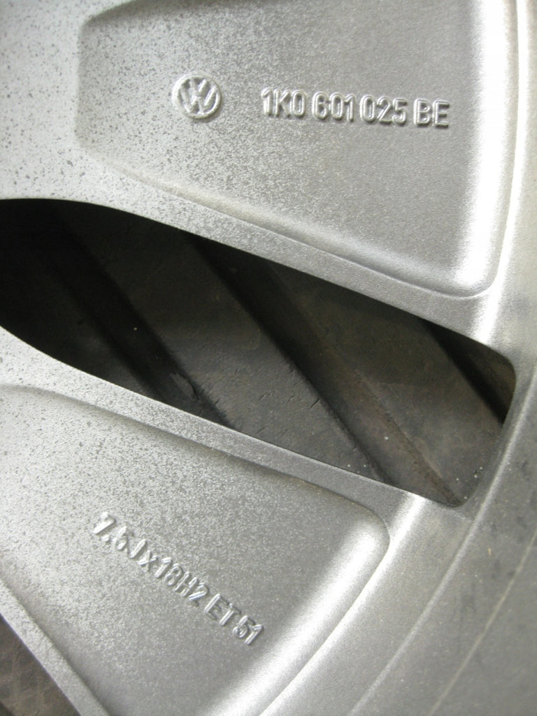 1x Alufelge 18 Zoll 7.5" 5x112 51ET Silber 1K0601025BE VW Golf Rim Wheel FEL2004931779lr