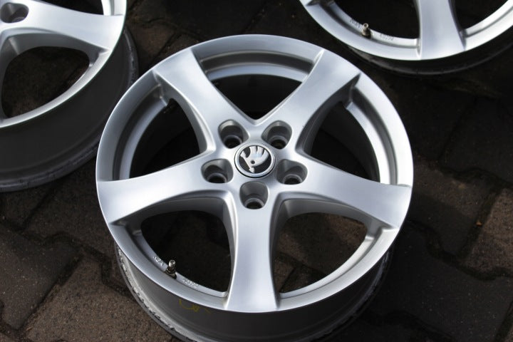 4x Alufelge 16 Zoll 6.5" 5x112 50ET Glanz Silber KBA48392 Skoda Octavia FEL1445281471yl