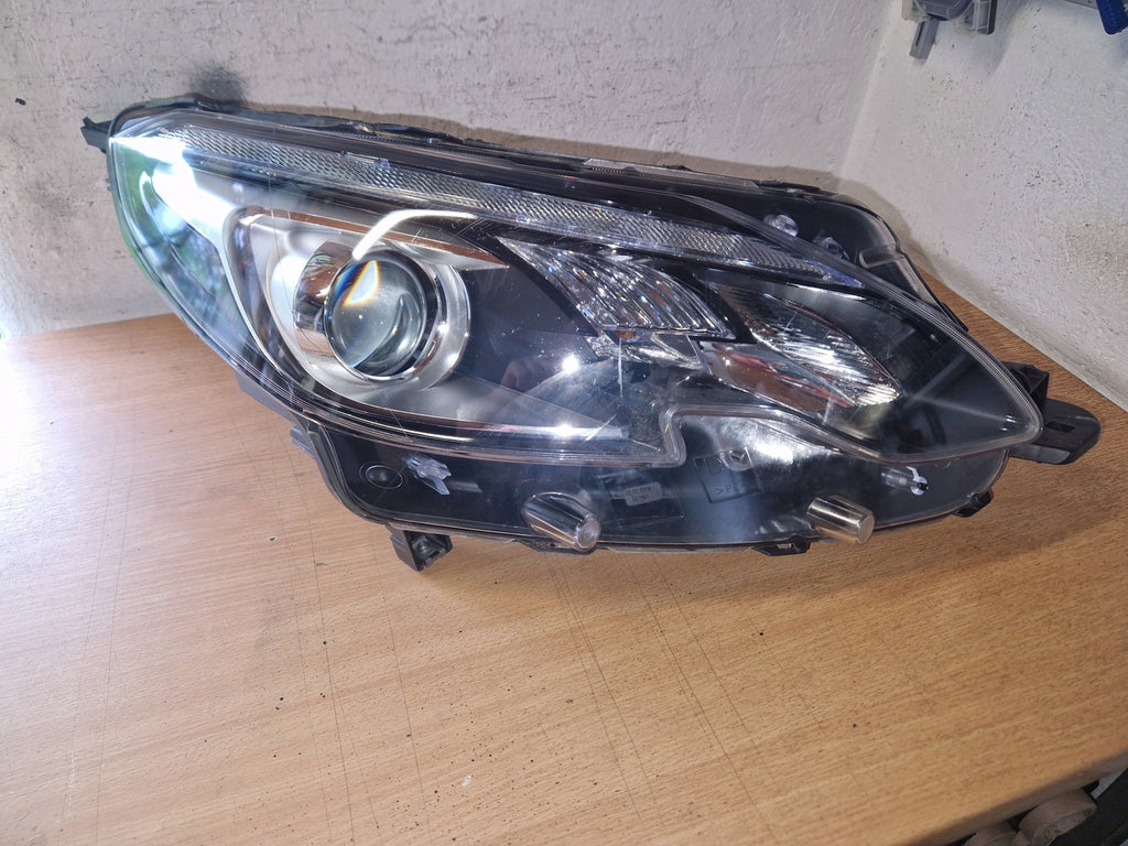 Frontscheinwerfer Peugeot 2008 I 9825313680 Rechts Scheinwerfer Headlight