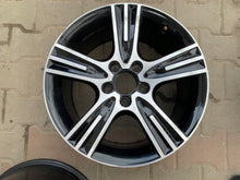 Laden Sie das Bild in den Galerie-Viewer, 1x Alufelge 17 Zoll 8.5&quot; 5x112 A2044016102 Mercedes-Benz Rim Wheel