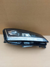 Laden Sie das Bild in den Galerie-Viewer, Frontscheinwerfer Skoda Fabia III 6V1941016F LED Rechts Scheinwerfer Headlight SCH6726305914zd