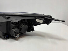 Laden Sie das Bild in den Galerie-Viewer, Frontscheinwerfer Kia Rio IV 92102H8PMI Rechts Scheinwerfer Headlight SCH4087201112fv