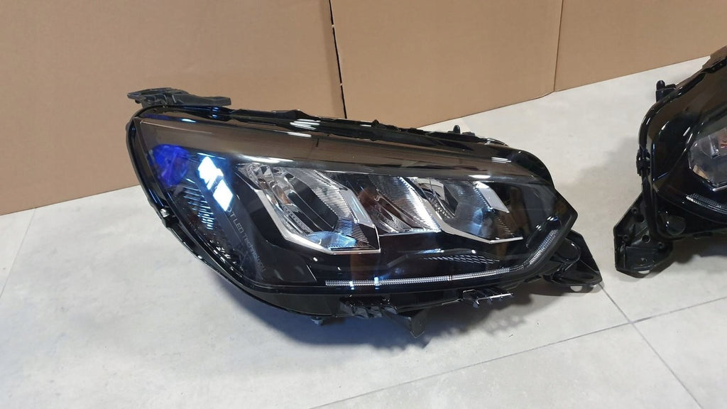 Frontscheinwerfer Peugeot 208 LED Ein Stück (Rechts oder Links) Headlight