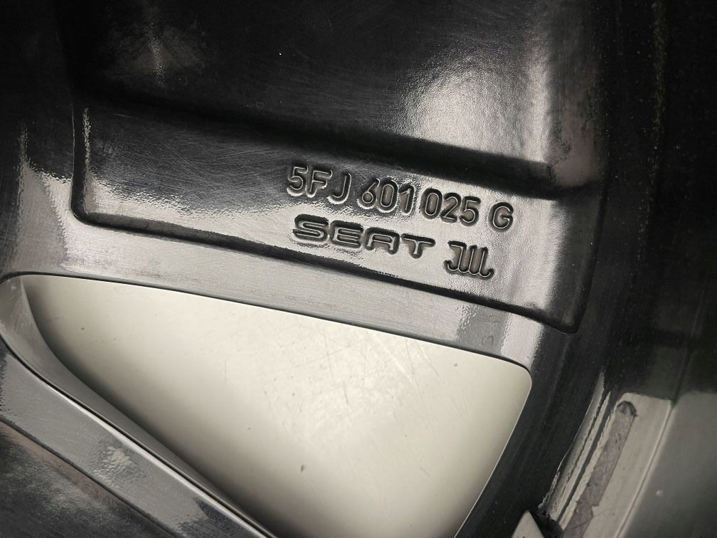 1x Alufelge 19 Zoll 7.0" 5x112 43ET 5FJ601025 Seat Tarraco Rim Wheel