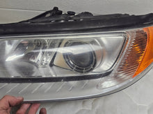 Load image into Gallery viewer, Frontscheinwerfer Volvo S80 II V70 III 31214347 Xenon Links Headlight