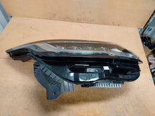 Laden Sie das Bild in den Galerie-Viewer, Frontscheinwerfer Land Rover Velar N8A2-13W029-HD Full LED Rechts Headlight SCH5470599883ef