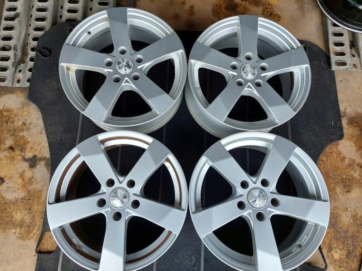 4x Alufelge 17 Zoll 7.5" 5x120 42ET RC17-757 BMW F33 E36 Insignia T6 T5 FEL1859235294rl