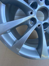 Laden Sie das Bild in den Galerie-Viewer, 1x Alufelge 17 Zoll 7.0" 5x120 34ET 6859025 BMW F34 Rim Wheel FEL8652125632nx