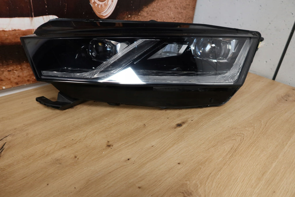Frontscheinwerfer Skoda Octavia IV 5E4941015B LED Links Scheinwerfer Headlight SCH9213982711vz