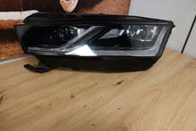 Load image into Gallery viewer, Frontscheinwerfer Skoda Octavia IV 5E4941015B LED Links Scheinwerfer Headlight SCH9213982711vz