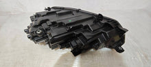 Laden Sie das Bild in den Galerie-Viewer, Frontscheinwerfer Skoda Octavia IV 5E4941016 LED Rechts Scheinwerfer Headlight SCH5759348005py