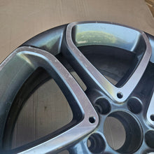 Laden Sie das Bild in den Galerie-Viewer, 1x Alufelge 18 Zoll 8.0" 5x112 45ET Glanz A2074012502 Mercedes-Benz Coupe Mg FEL1968548685qp