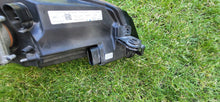 Laden Sie das Bild in den Galerie-Viewer, Frontscheinwerfer Skoda Superb III 3V1941015 Links Scheinwerfer Headlight