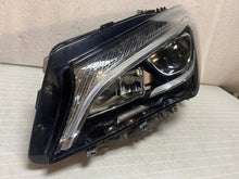 Laden Sie das Bild in den Galerie-Viewer, Frontscheinwerfer Mercedes-Benz Cla A1178206761 Full LED FALSE Headlight SCH4136933078mp