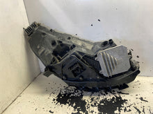 Laden Sie das Bild in den Galerie-Viewer, Frontscheinwerfer Tesla 3 1077375-40-B Links Scheinwerfer Headlight