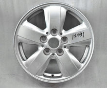 Laden Sie das Bild in den Galerie-Viewer, 1x Alufelge 15 Zoll 5.5&quot; 5x112 46ET Glanz Silber 6855101 Mini Rim Wheel