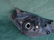 Load image into Gallery viewer, Frontscheinwerfer Toyota Yaris 81170-0D460 Links Scheinwerfer Headlight SCH2620971023ie