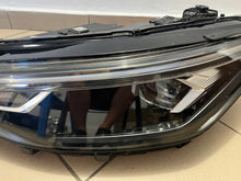 Load image into Gallery viewer, Frontscheinwerfer VW Passat 3J1941005 Full LED Links Scheinwerfer Headlight SCH6766701647yw