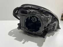 Laden Sie das Bild in den Galerie-Viewer, Frontscheinwerfer Porsche Macan 95B941031 Links Scheinwerfer Headlight SCH8898601400nb