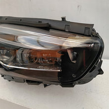 Laden Sie das Bild in den Galerie-Viewer, Frontscheinwerfer Mercedes-Benz W247 A2479068405 LED Rechts Headlight