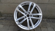 Laden Sie das Bild in den Galerie-Viewer, 1x Alufelge 19 Zoll 9.0&quot; 5x112 52ET 8S0601025QR Audi Tt Rim Wheel