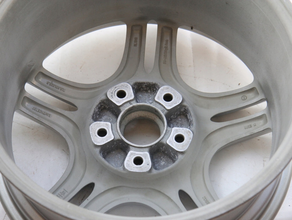 1x Alufelge 18 Zoll 8.0" 5x130 7L5601025A Porsche Cayenne Rim Wheel