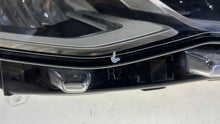 Laden Sie das Bild in den Galerie-Viewer, Frontscheinwerfer VW I 5H1941006 Rechts Scheinwerfer Headlight SCH7758788585zg