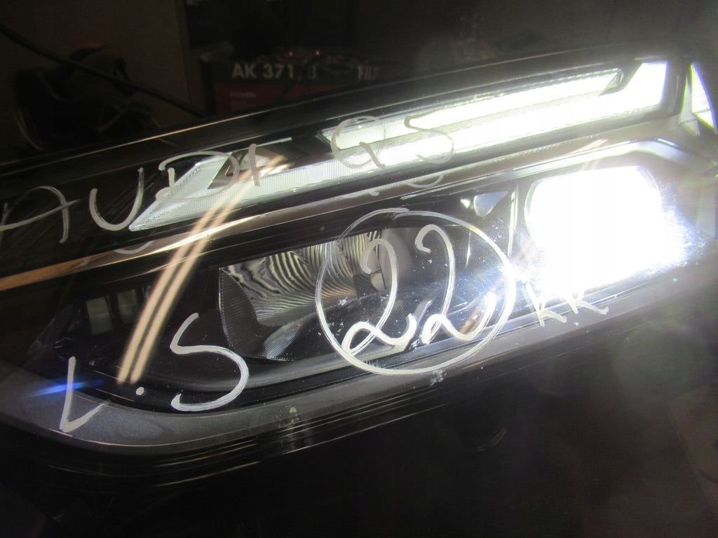 Frontscheinwerfer Audi Q5 80A941033F LED Links Scheinwerfer Headlight