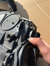 Laden Sie das Bild in den Galerie-Viewer, Frontscheinwerfer BMW F11 F10 7203245 Ein Stück (Rechts oder Links) Headlight SCH1050091757cn