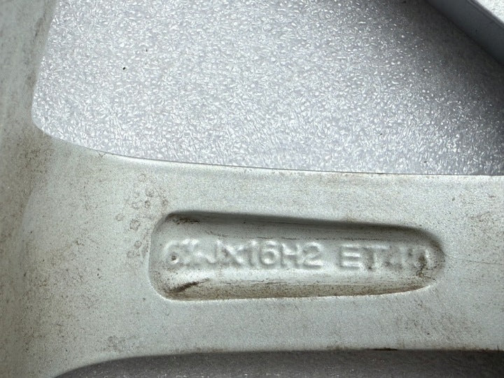 1x Alufelge 16 Zoll 6.5" 5x100 43ET Glanz Silber 5J0601025AA Skoda Roomster FEL1667278754ui